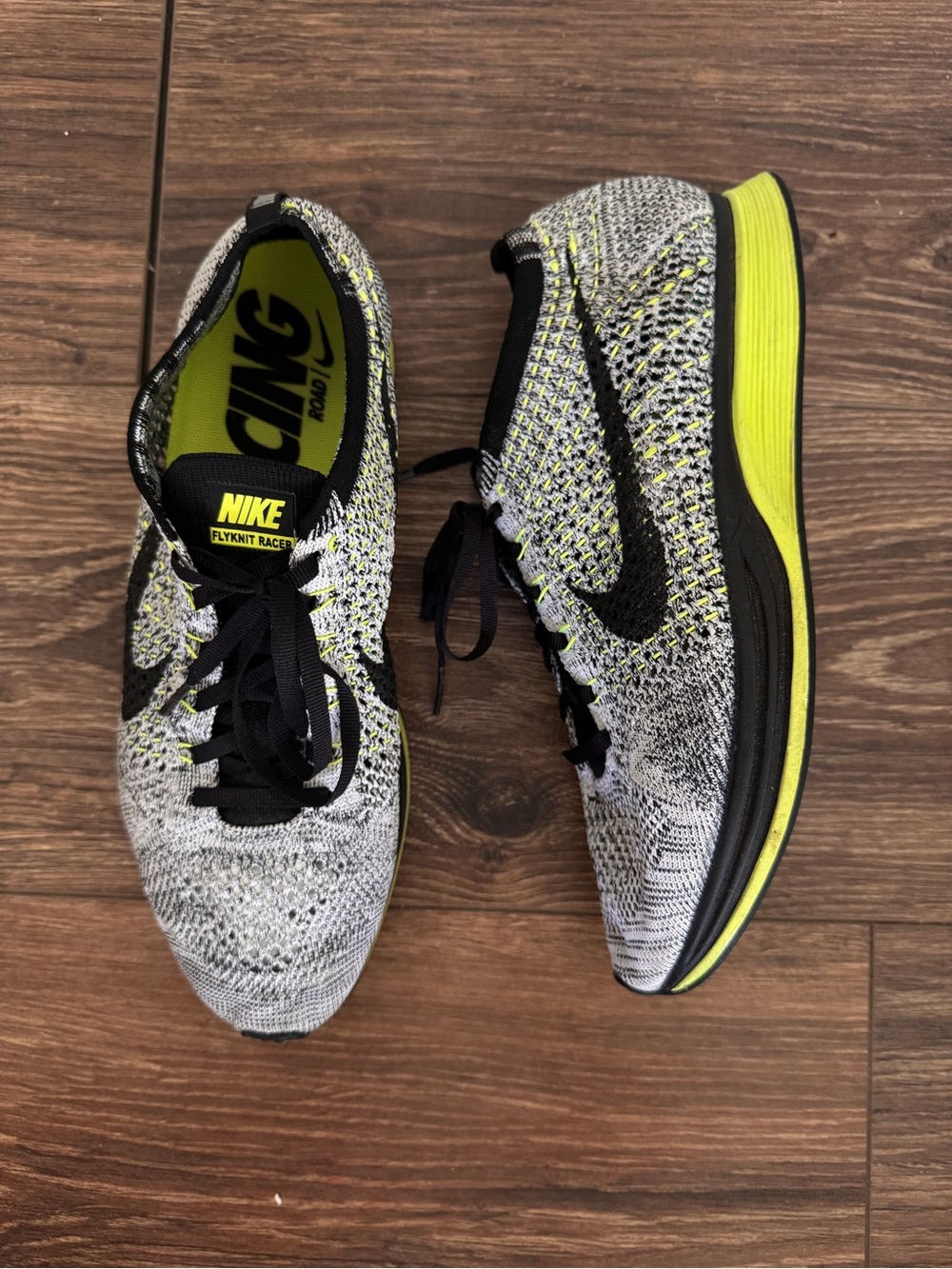 Nike Flyknit Racer Oreo Volt Black White Men’s Running Shoes - Size 9